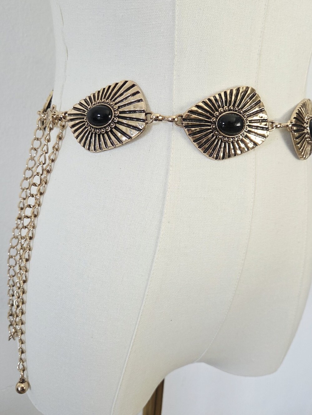 Gold Belt With Black Detail Decor - Picture 6 of 9